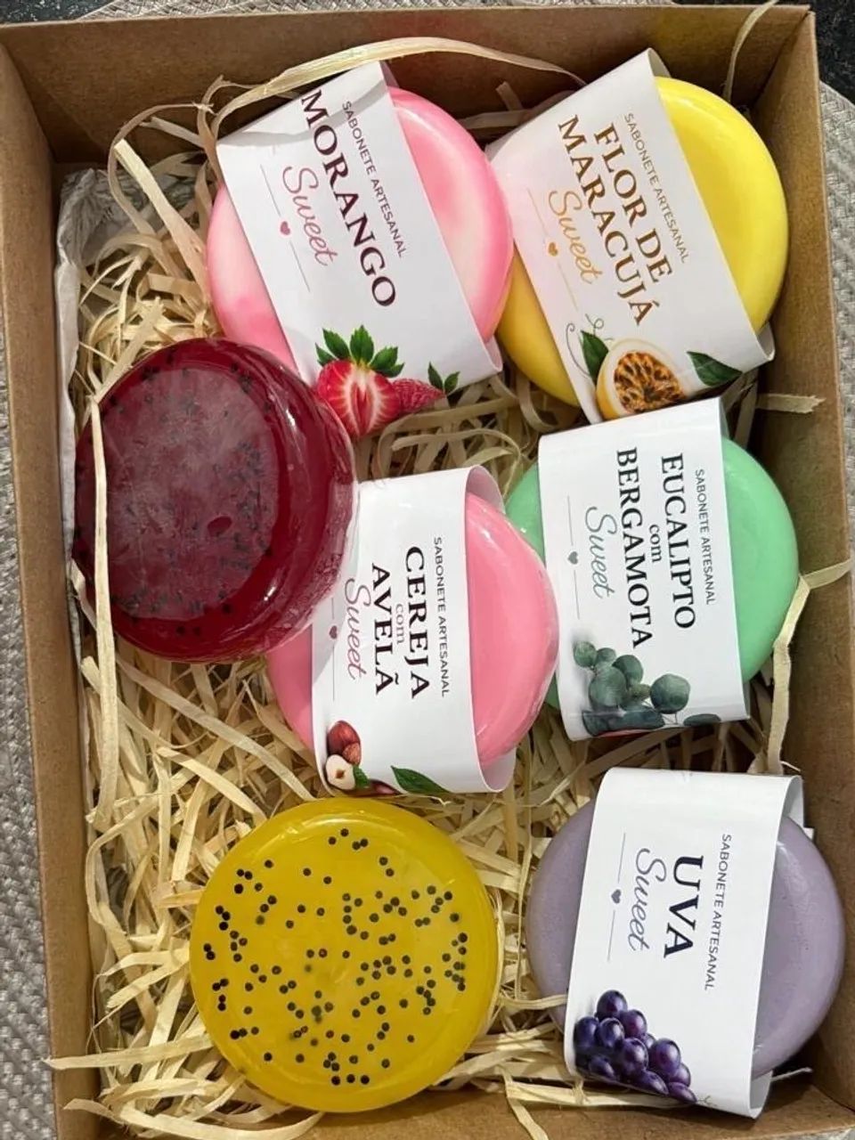 Kit Presente com 4 Sabonetes Artesanais Perfumados - Foto 2