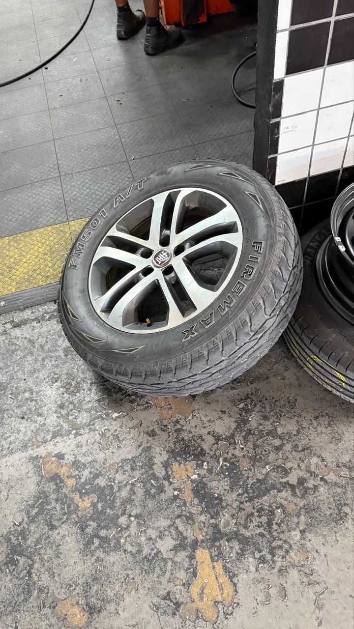 Pneu 225/65 - Foto 4