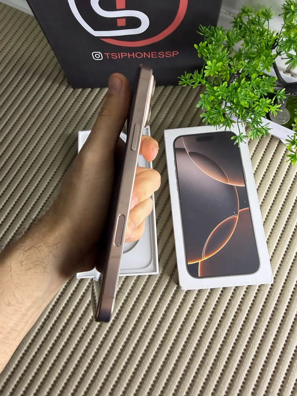 Iphone 16 Pro max 256GB bateria 92% Todo original  - Foto 4