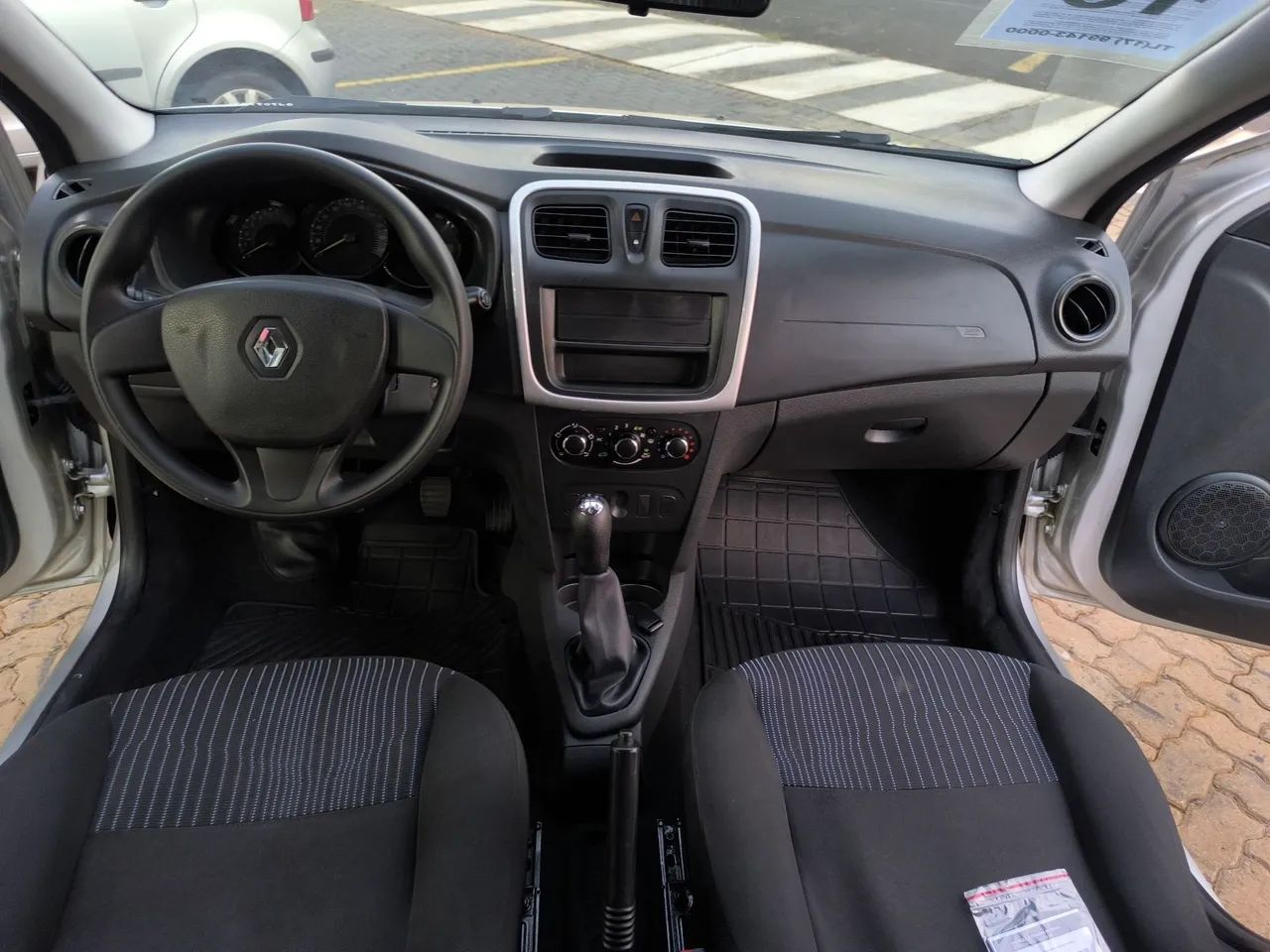 Renault Sandero Authentique Hi-Power 1.0 16V 5p, foto 10 de 19
