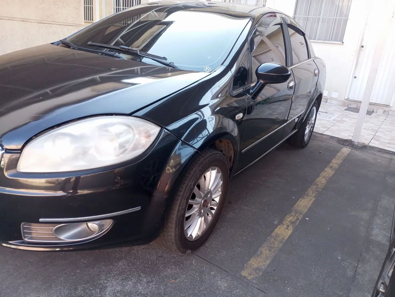 Fiat Linea Absolute 1.9/1.8 Flex Dualogic 4P 2011 - Foto 2