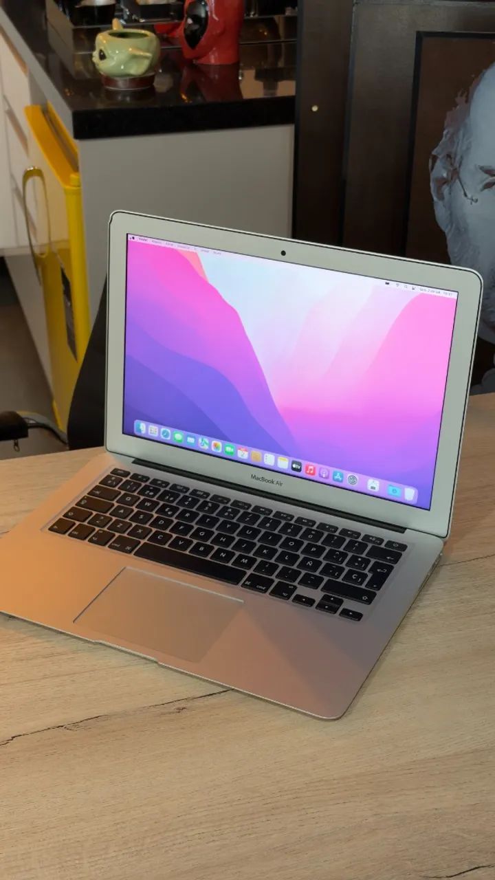 MacBook Air 2015 | 4GB Ram | Intel Core i5 | 256GB SSD - Loja
