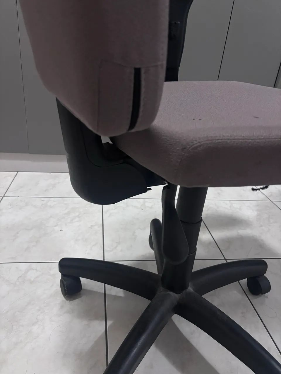 Cadeira de escritório  - Foto 4