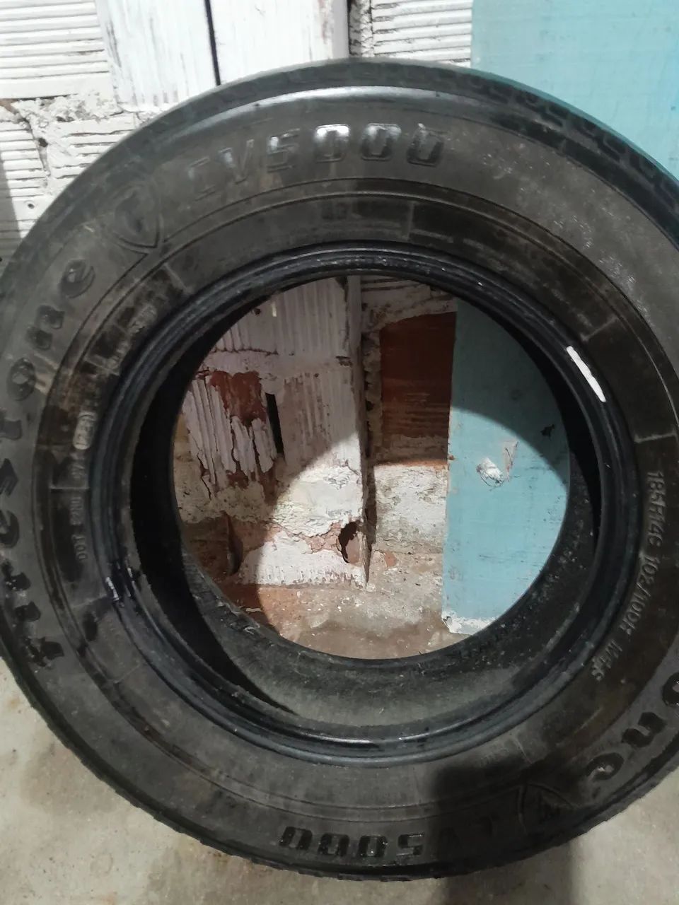 Pneu para komb  - Foto 3