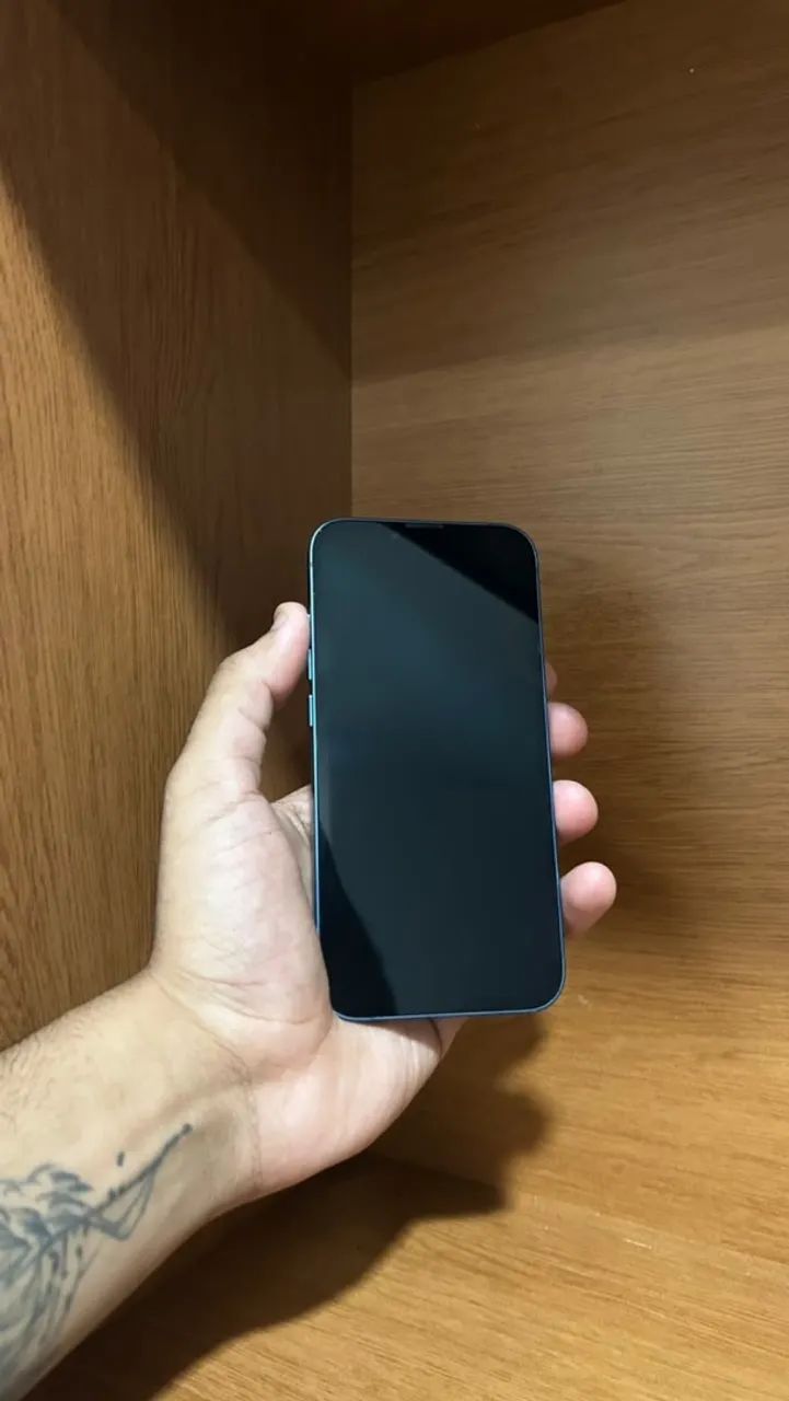 iPhone 13 128GB Azul - Bateria 84% - Com caixa e Cabo - Foto 2