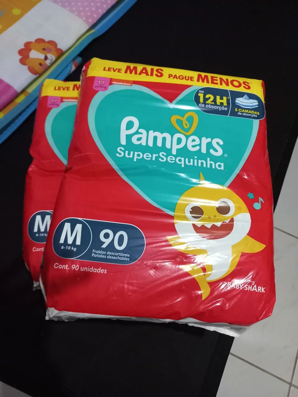 Fralda Pampers supersequinhas M