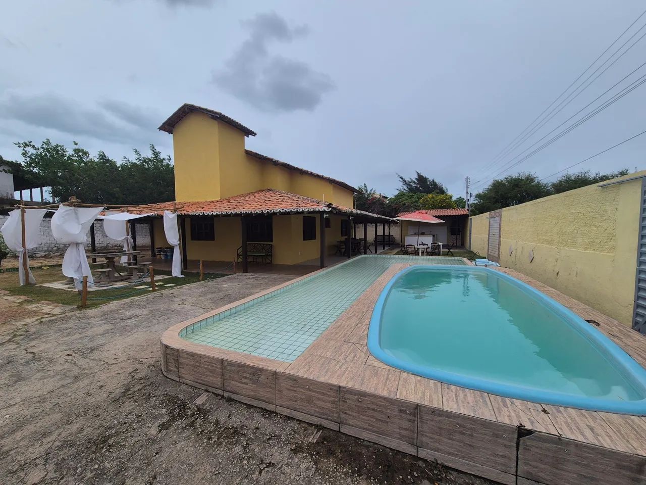  Casa no coqueiro com ótimo preço chame no WhatsApp 