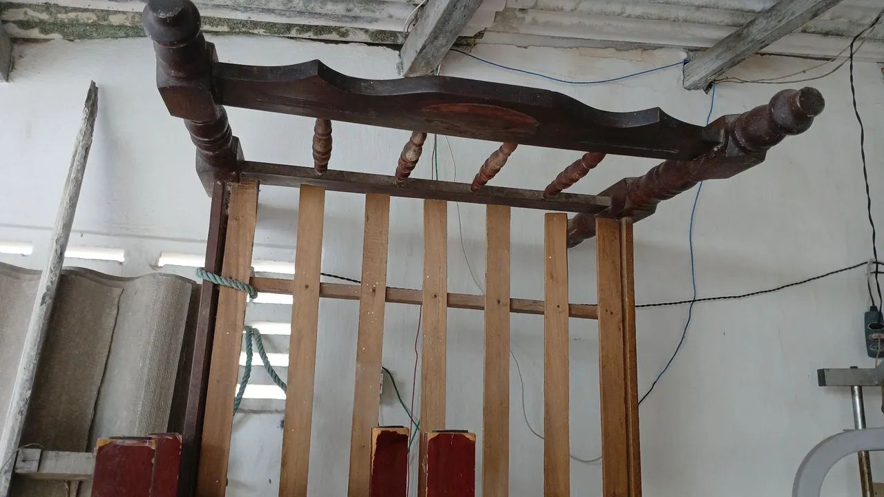 Cama solteiro em madeira maciça - Foto 2