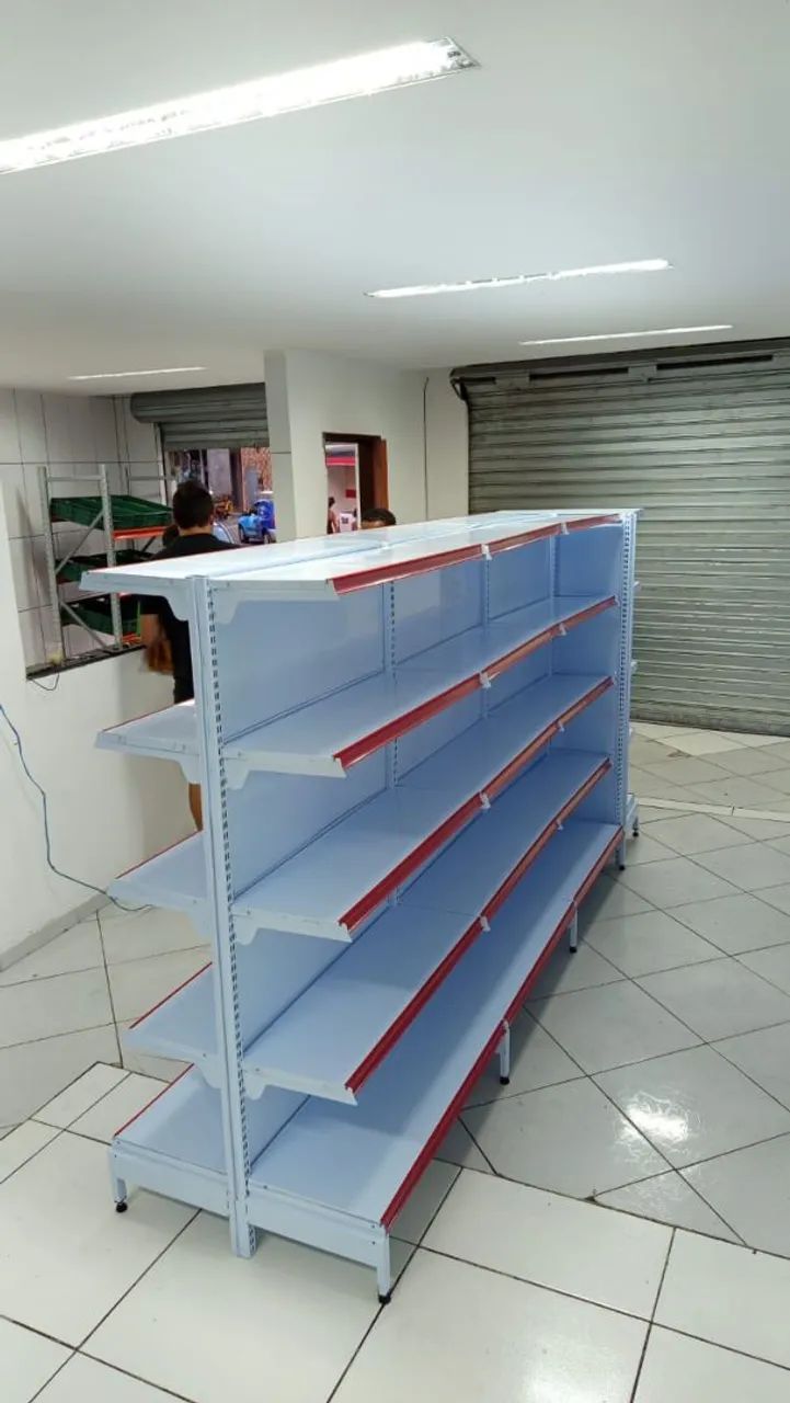 GÔNDOLAS COMERCIAS 