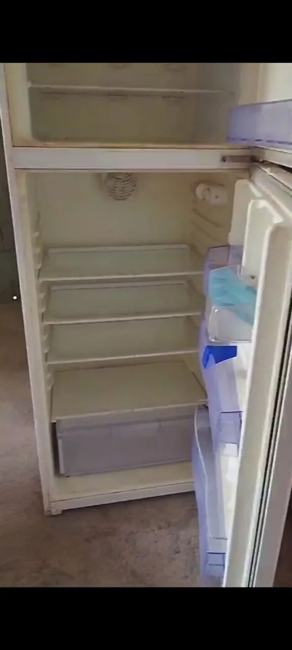 Vendo geladeira  - Foto 4