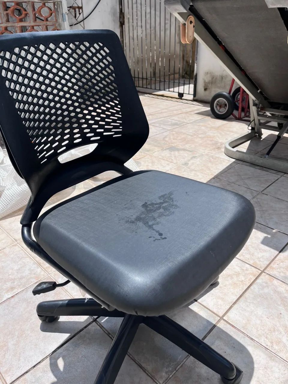 Cadeira de rodinha para escritório  - Foto 2