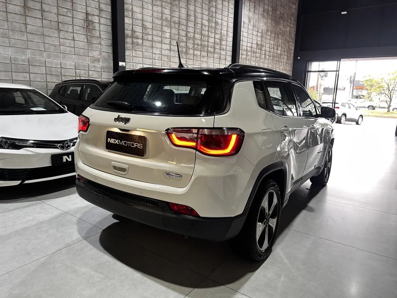 Jeep Compass Longitude 2.0 4X2 Flex 16V Aut. 2018 - Foto 4