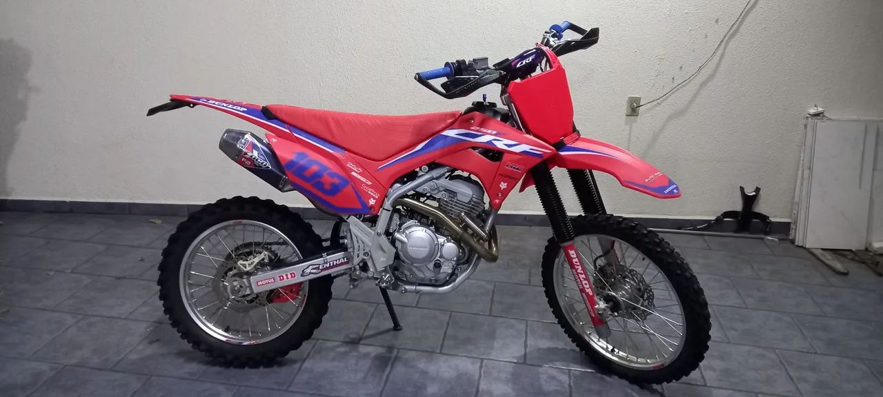 CRF 250F 2023 impecável 