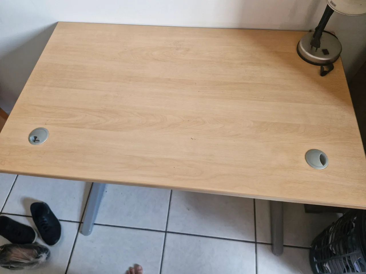 Mesa de computador (madeira com base de ferro) - Foto 2