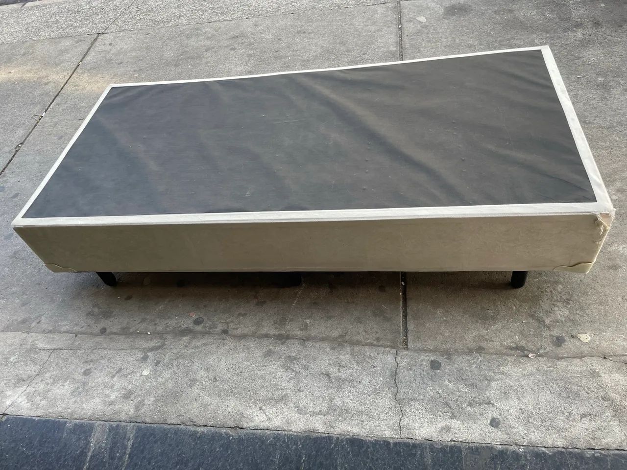 Cama box de Solteiro