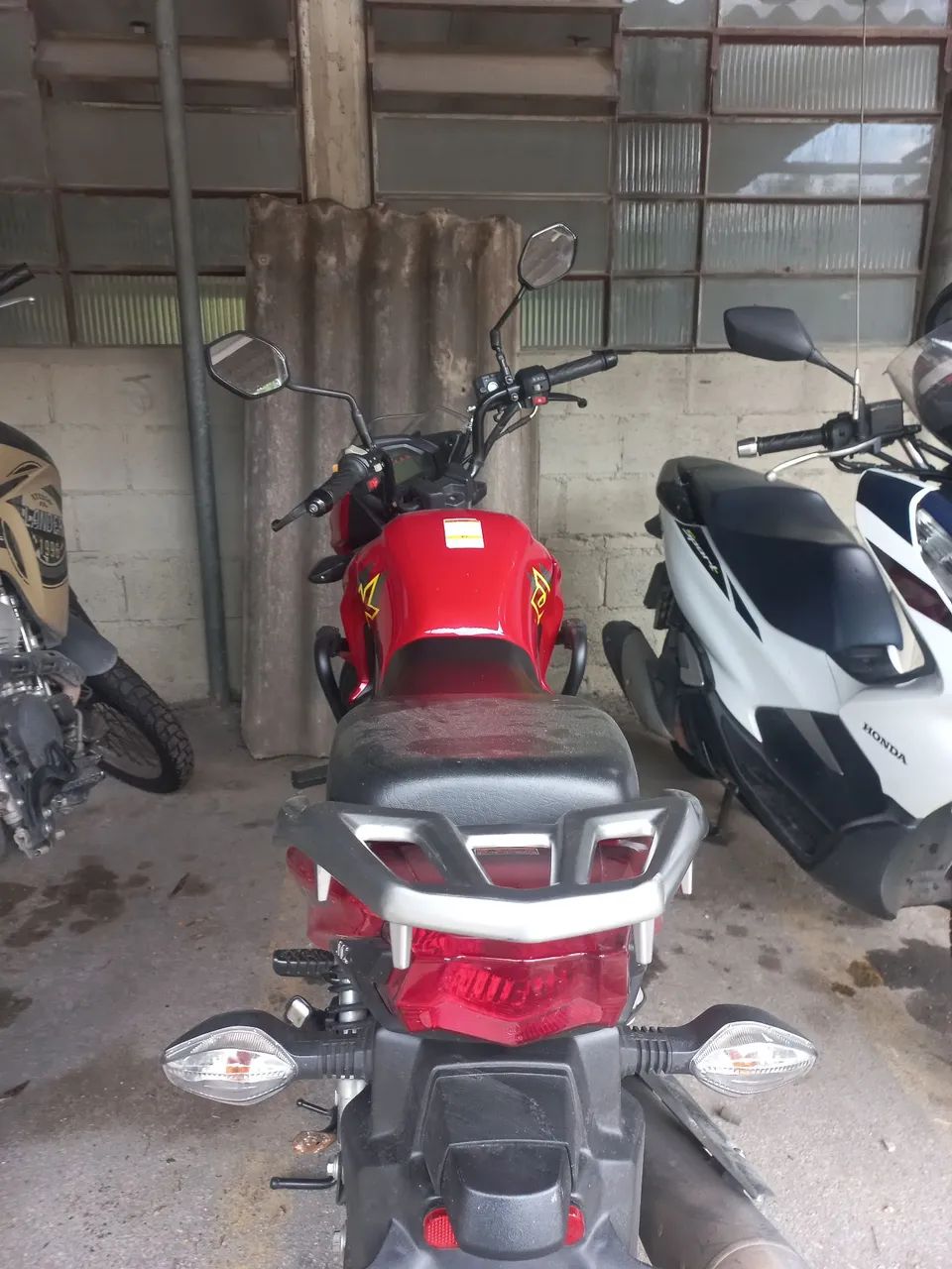 moto zerada 8700km - Foto 2
