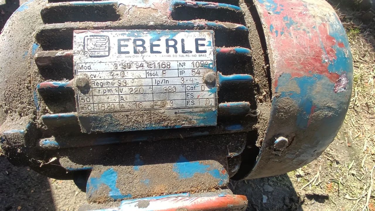 motor 4 Hp trifásico 