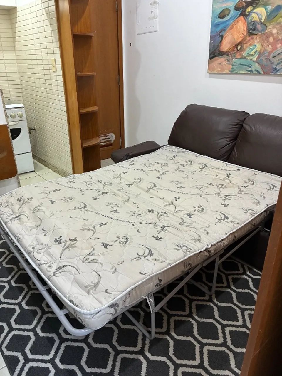 SOFÁ CAMA COURO SINTÉTICO COM ESTRADO E COLCHÃO DE VERDADE - Foto 3