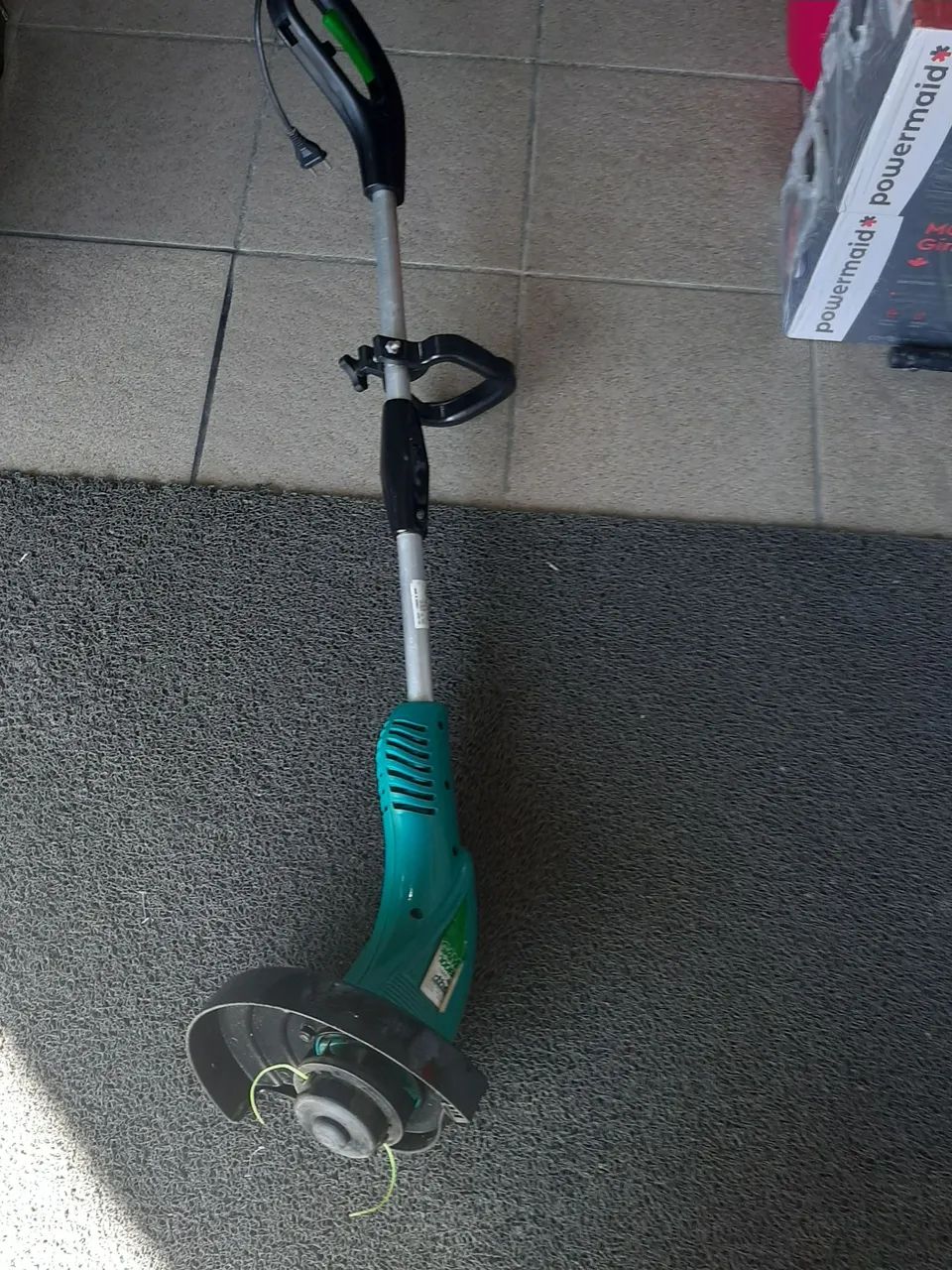 Aparador de grama garthen 1000w - Foto 4
