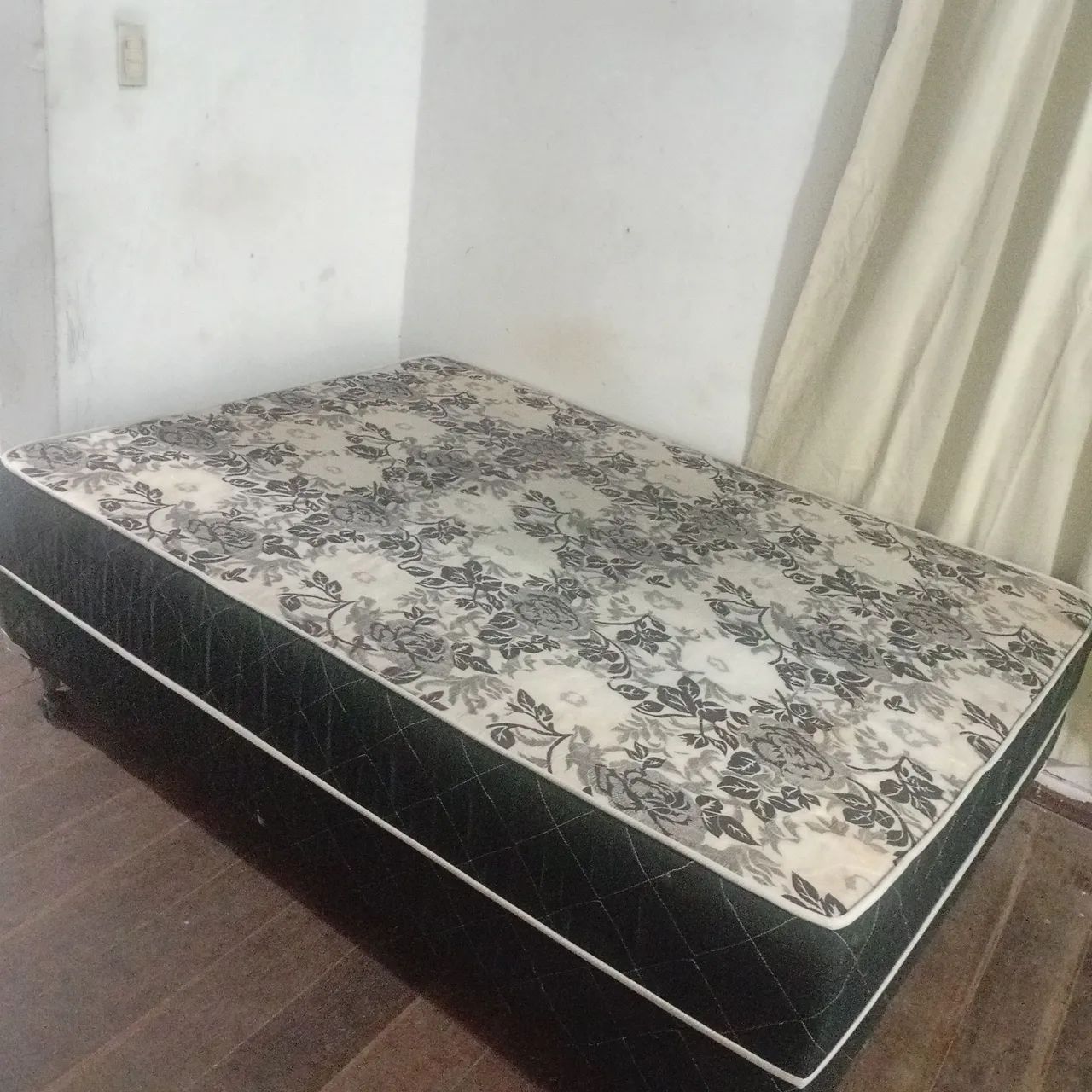Cama box casal o colchão é acoplado - Foto 2