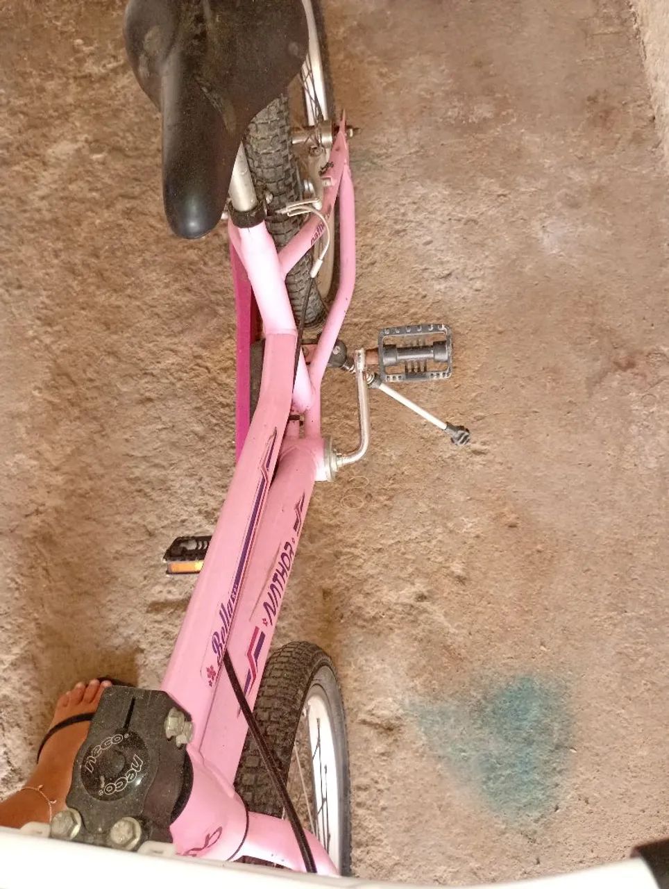 Bicicleta infantil aro 20 rosa - Foto 4