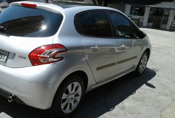 Peugeot 208 Active/active Pack 1.5 Flex 8V 5P 2014 - Foto 2