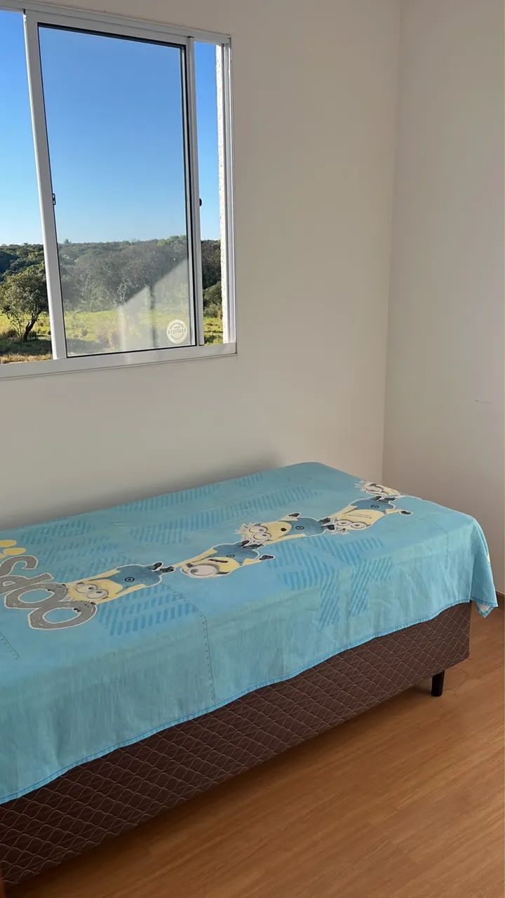 CAMA DE SOLTEIRO SEMI NOVA 