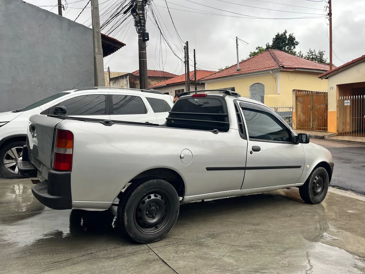 Ford Courier 1.6 L/ 1.6 Flex, foto 12 de 12
