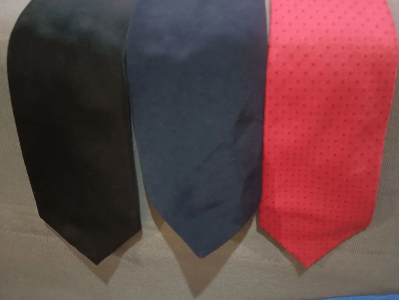 Gravatas Sociais Diversas (Várias Cores e Estampas) - Foto 2