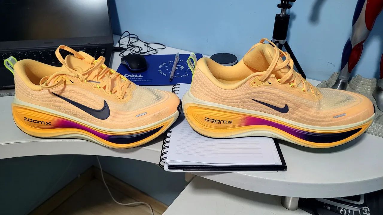 宮元1785 Tenis Nike Vomero Plus - Calçados Esportivos - Vila Guarani (Z Sul