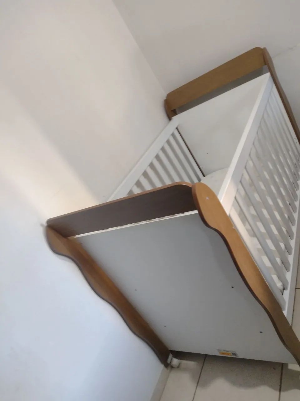 Vendo berço semi novos 