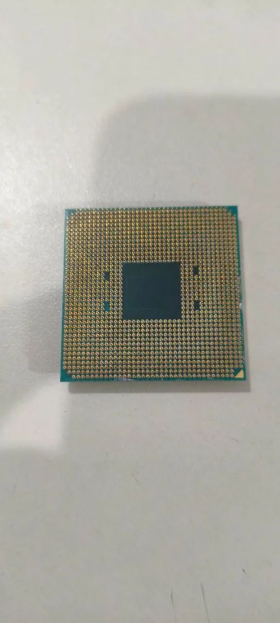VENDO/TROCO PROCESSO RYZEN 3 3200G - Foto 3