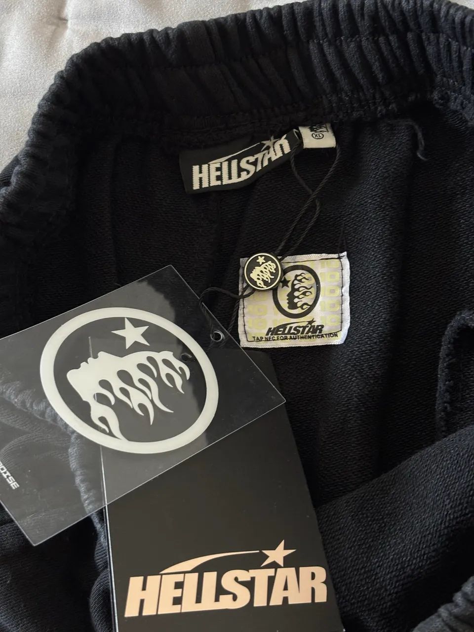 Bermuda hellstar - Foto 3