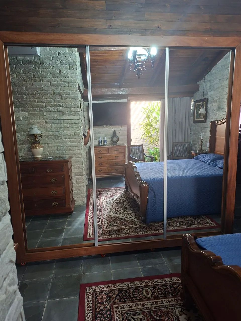 Guarda roupa madeira 