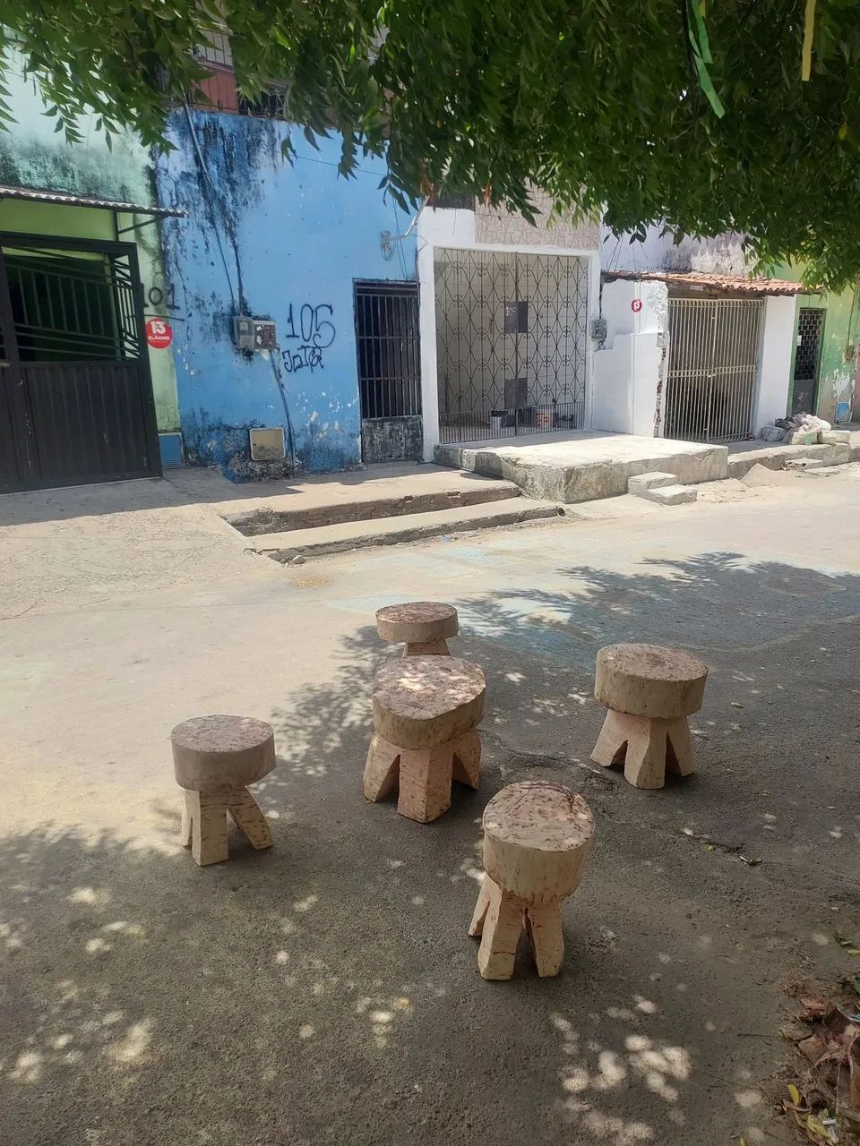 bancos rústicos e mesas  - Foto 3