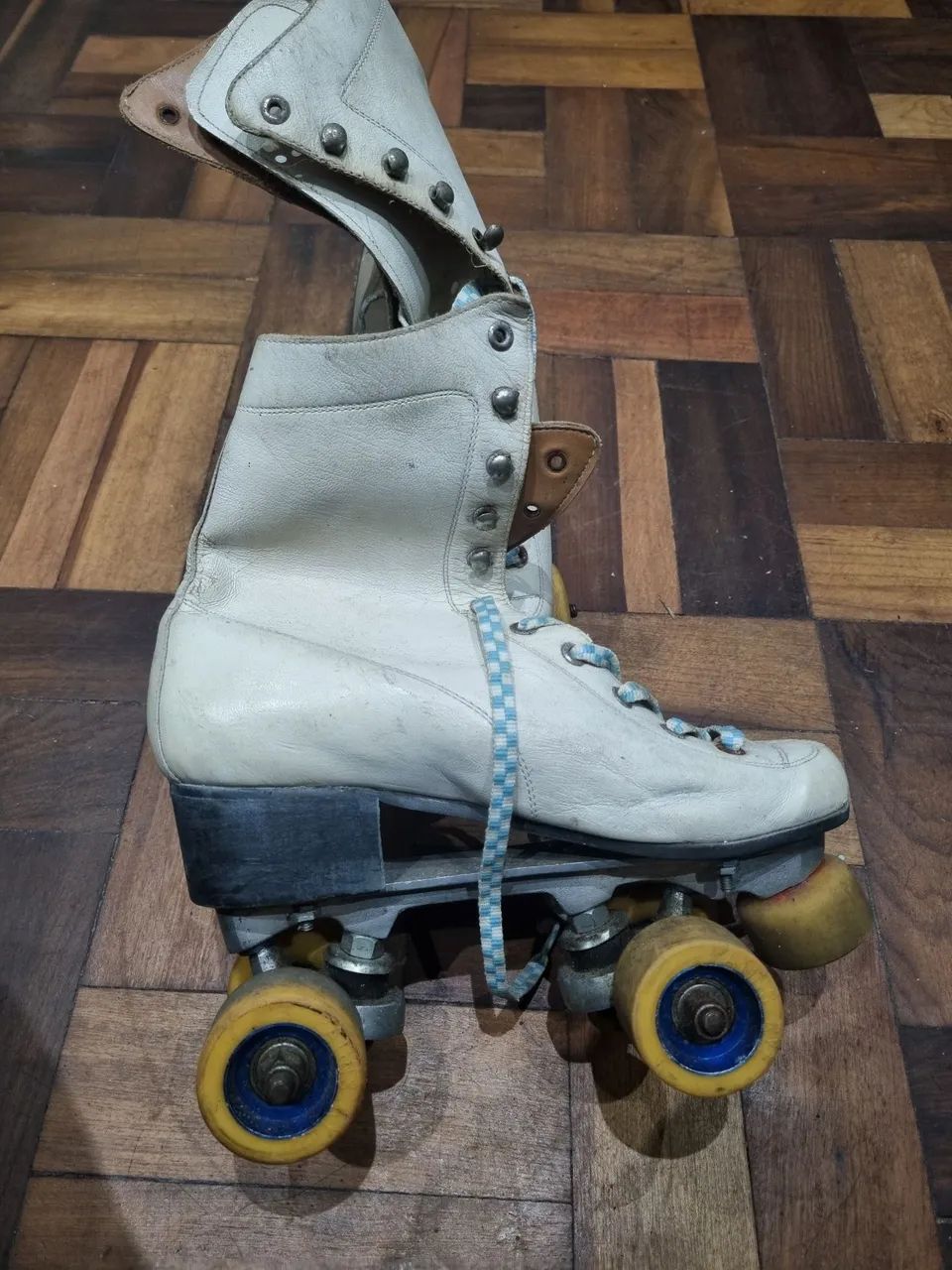 Dois pares de patins  - Foto 3