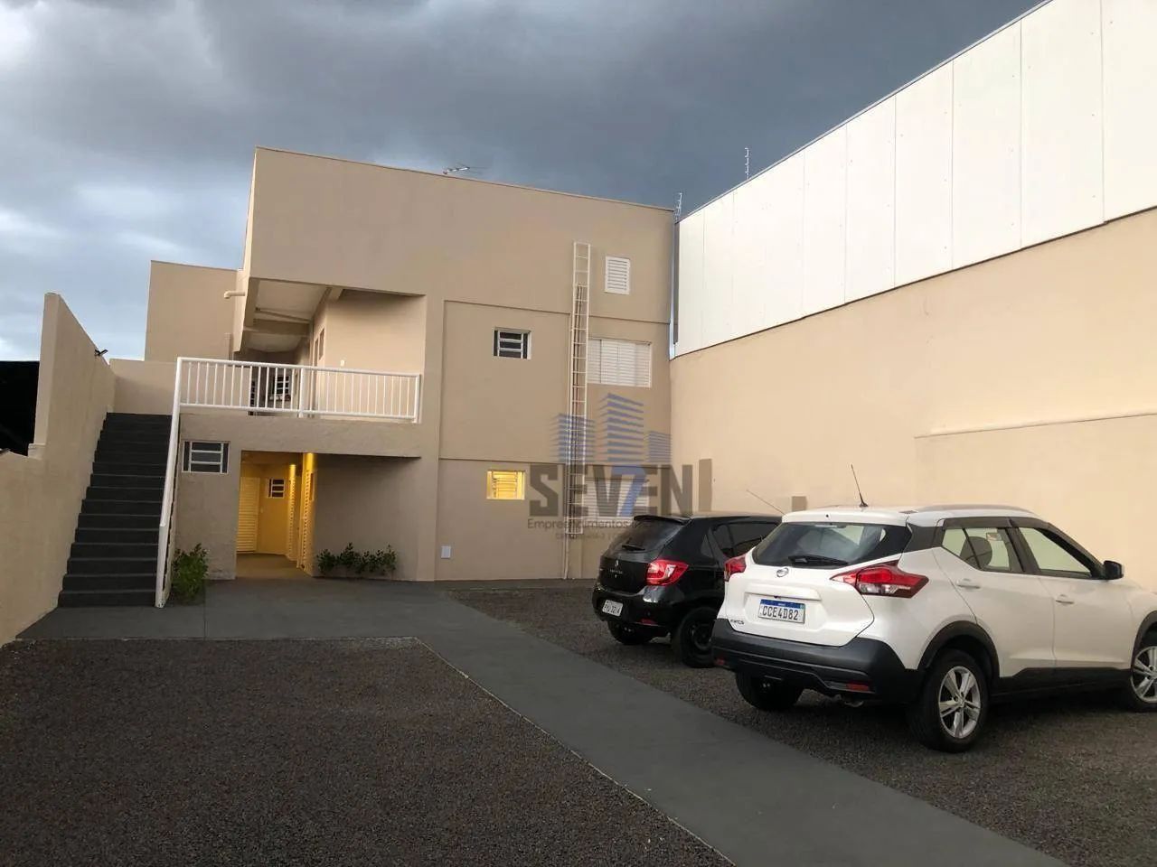Apartamento com 1 Quarto no Centro de Bauru  Recém Reformado com Varanda