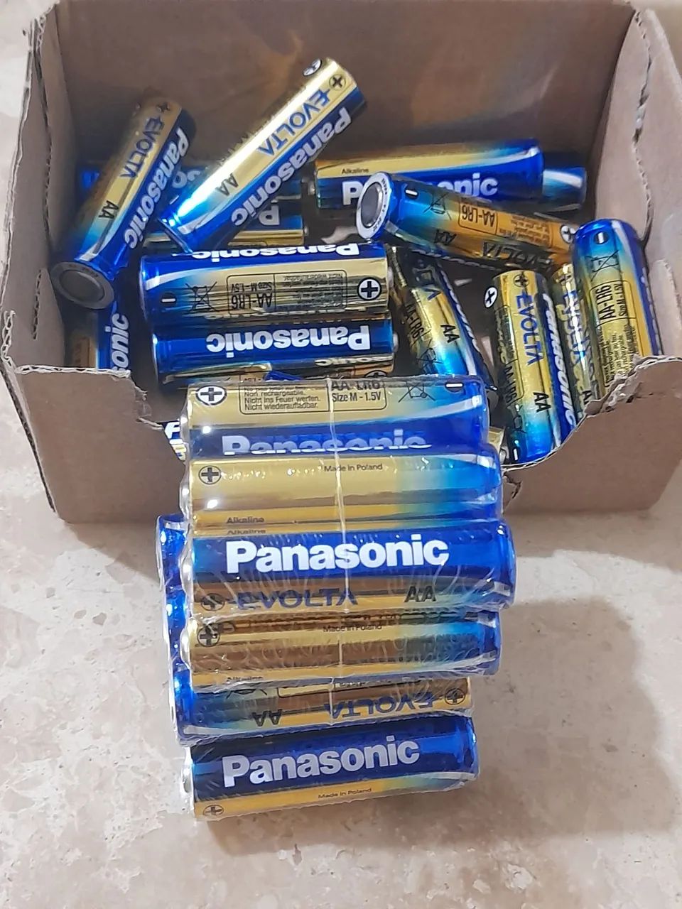 Pilhas Panasonic alcalinas não carregave1.5v lr6 Preço 60,00 a caixa com 48 unidades  - Foto 5