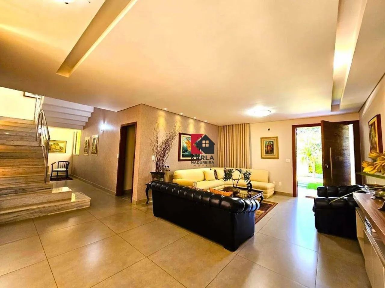 COND. MORADA DOS PÁSSAROS - CASA ALTO PADRÃO 05 QUARTOS E SUITES!