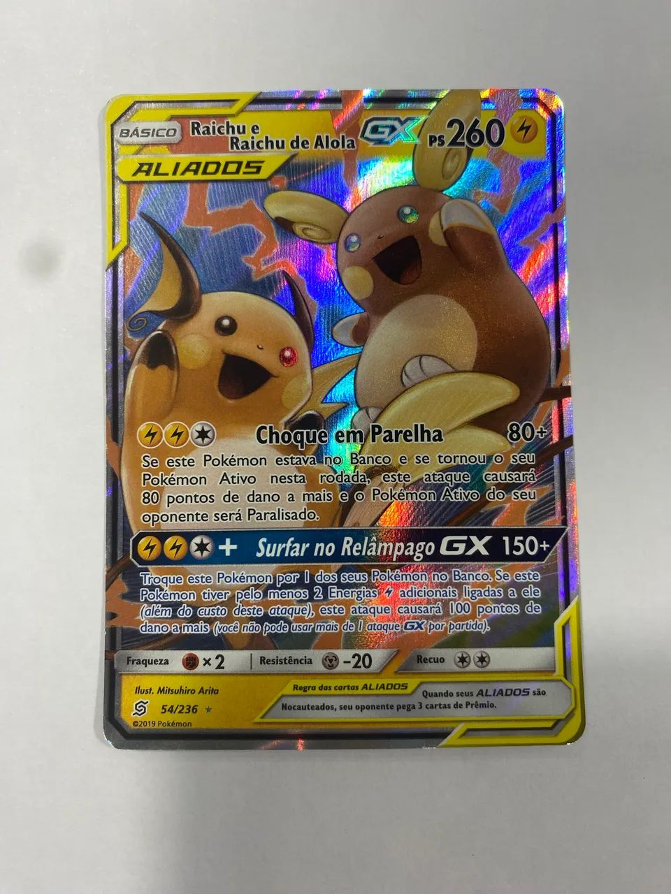 Carta Pokémon em excelente estado 