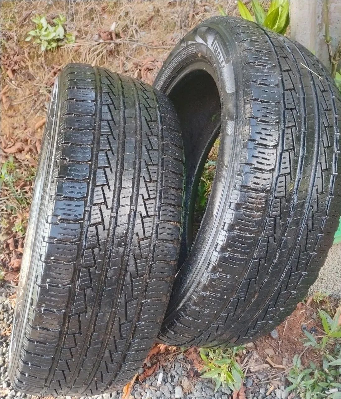 Peneu arro19 camioneta