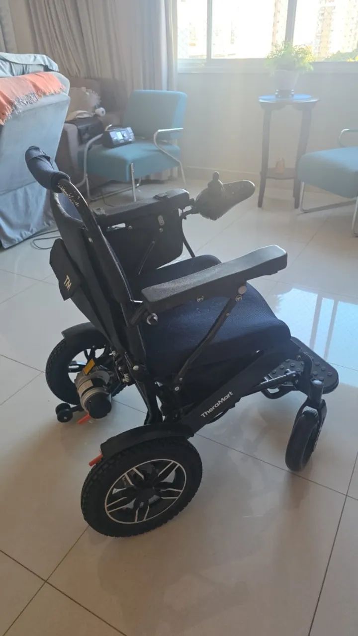 Cadeira de Rodas Motorizada completa. - Foto 2