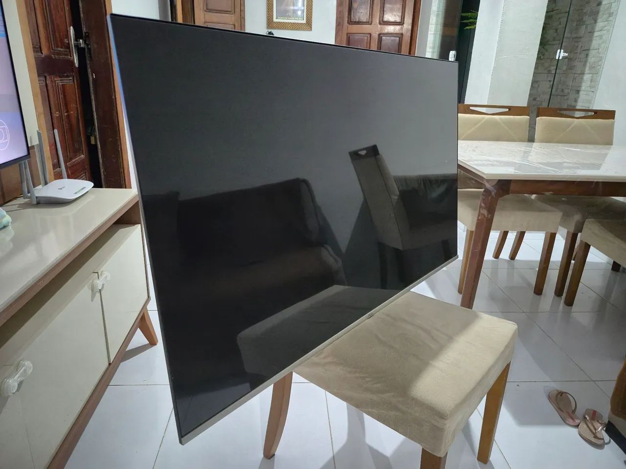 Tv p/retirada de peças