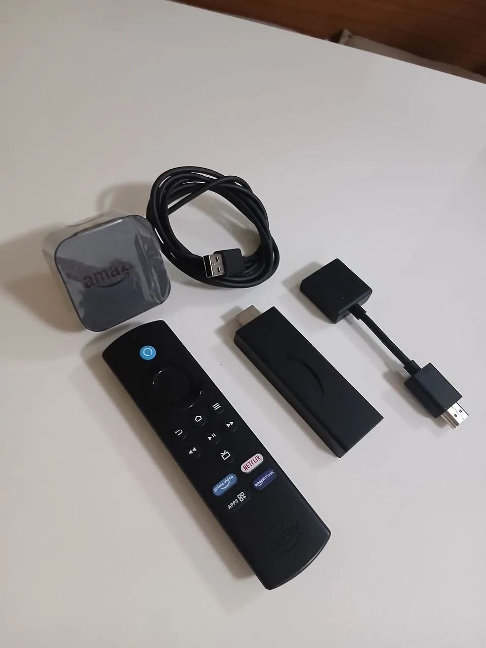 Fire TV Stick Lite Amazon com Controle Alexa - Foto 2