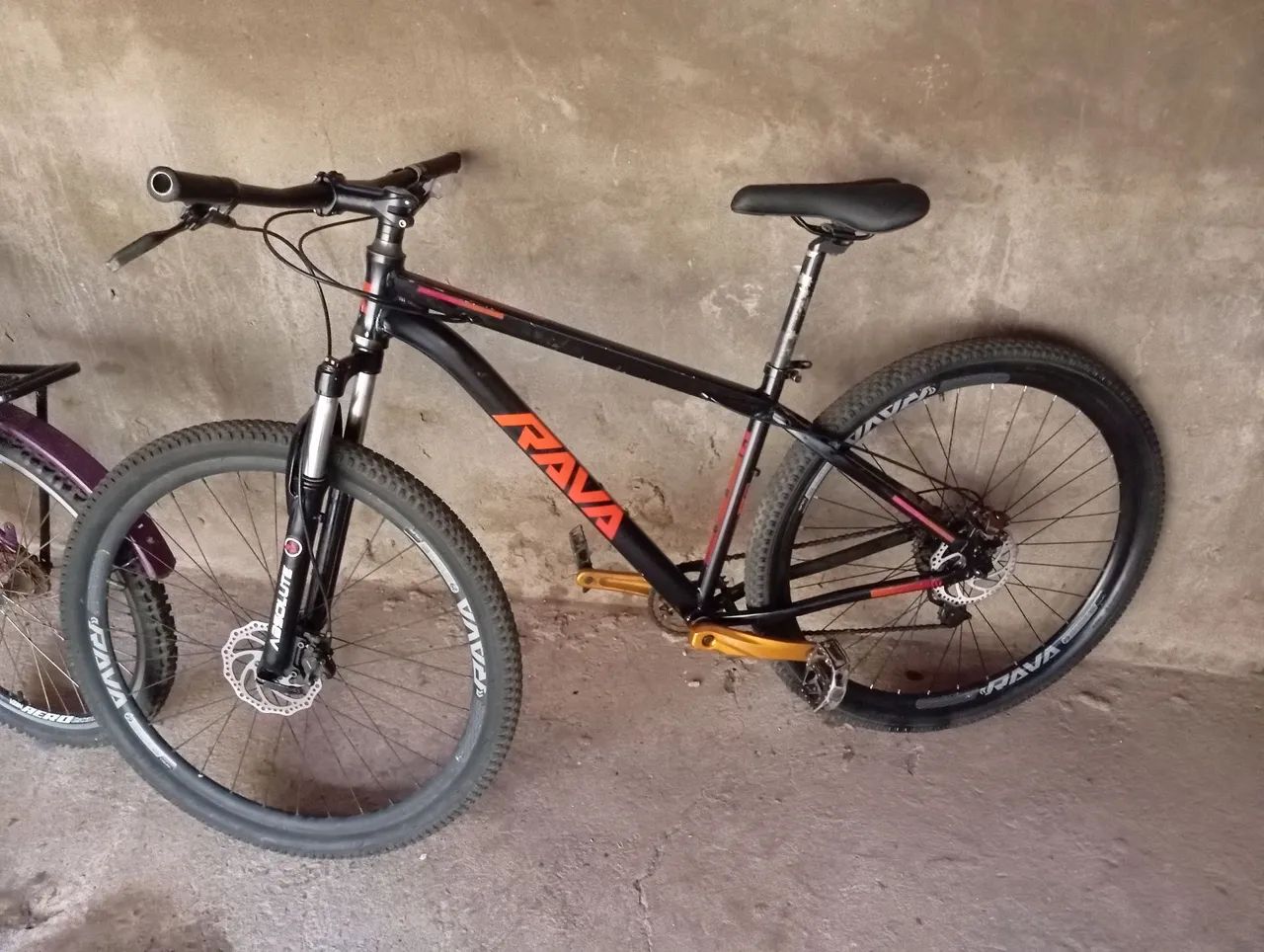 Vende se bicicleta aro 29 