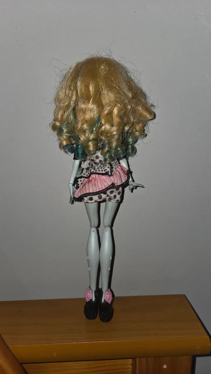 Boneca Monster High Lagoona Blue monster exchange intercâmbio incompleta - Foto 3