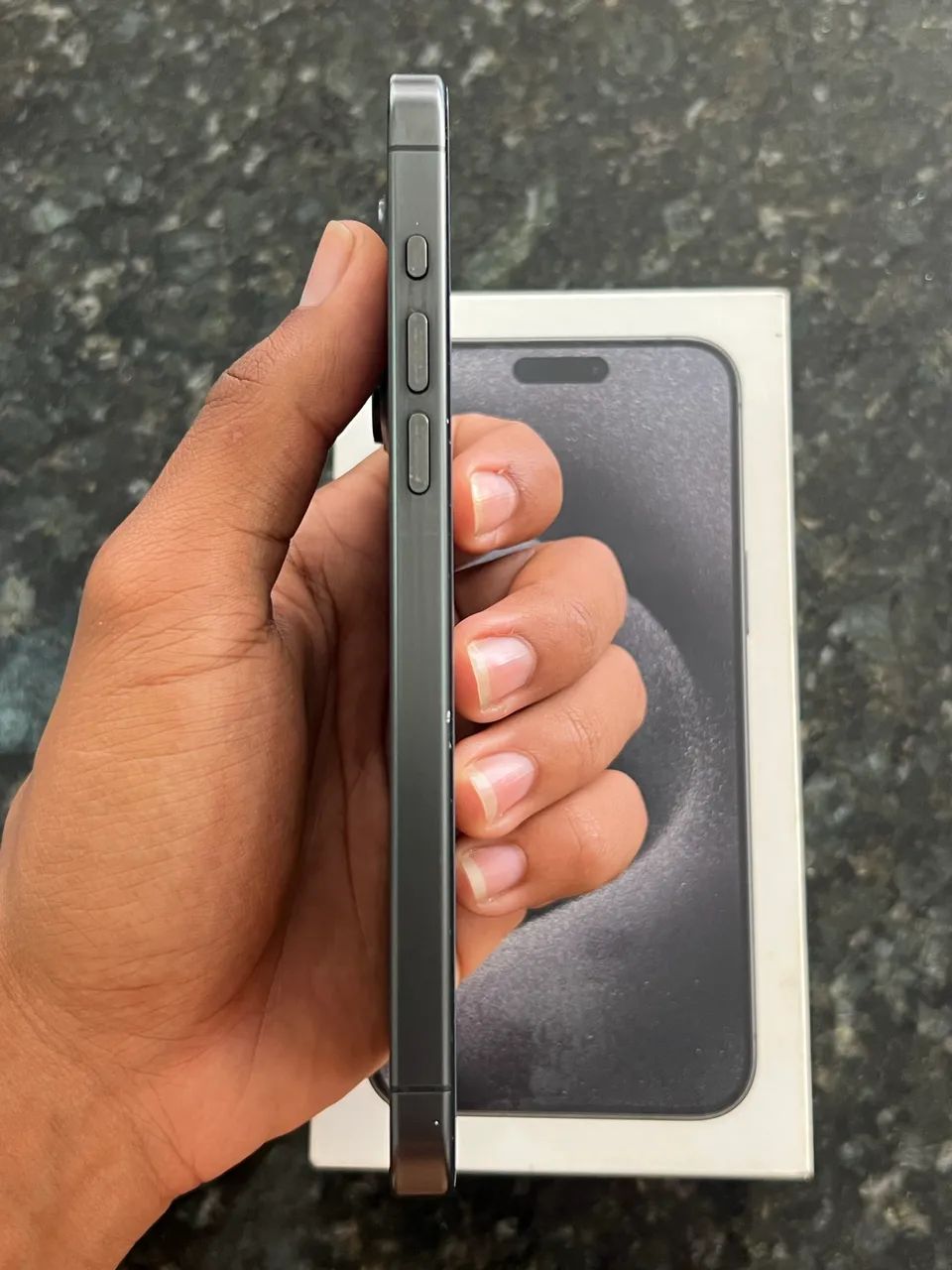 iPhone 15 Pro Max 256gb 85% de bateria e com caixa original