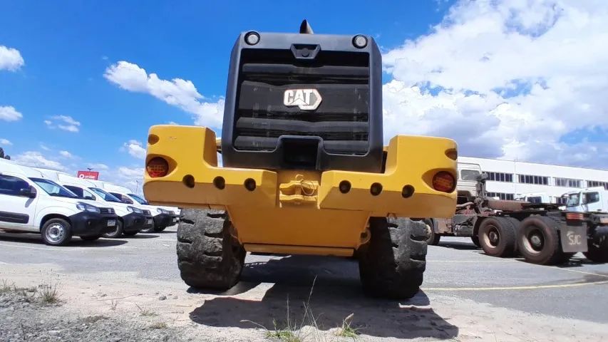 PÁ CARREGADEIRA DE PNEU CATERPILLAR 938 15T - Foto 3