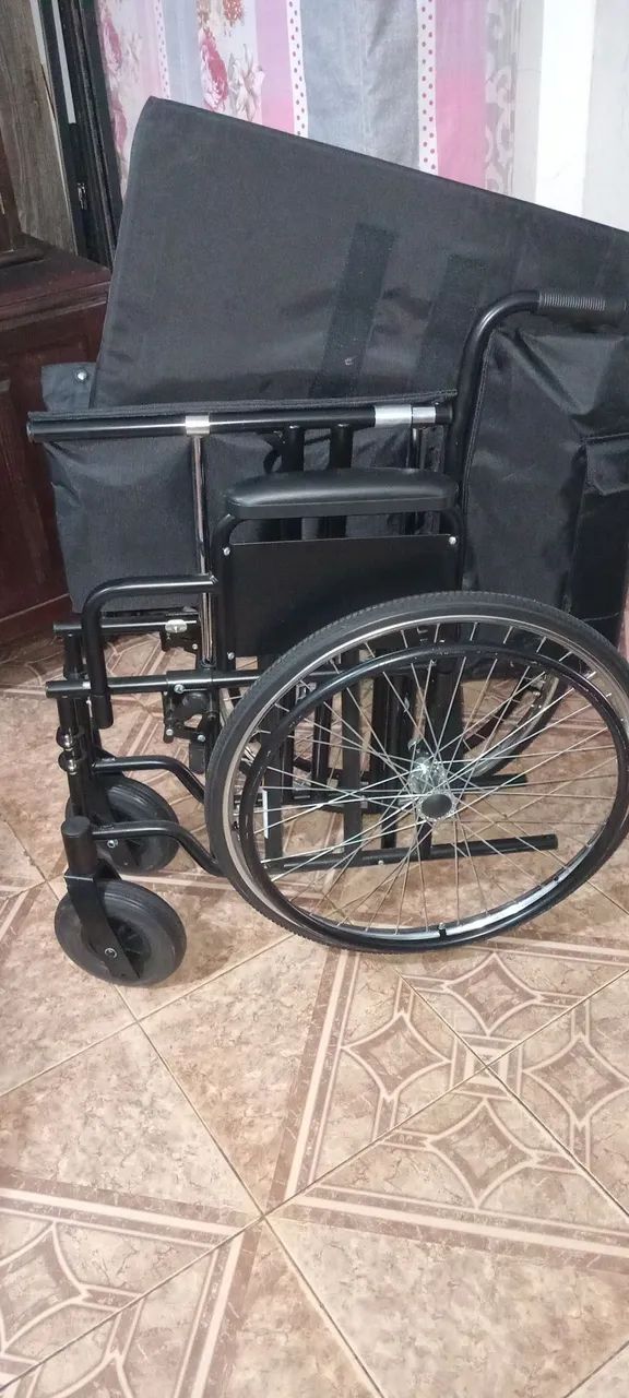 Cadeira de rodas 180kilos assento - Foto 5