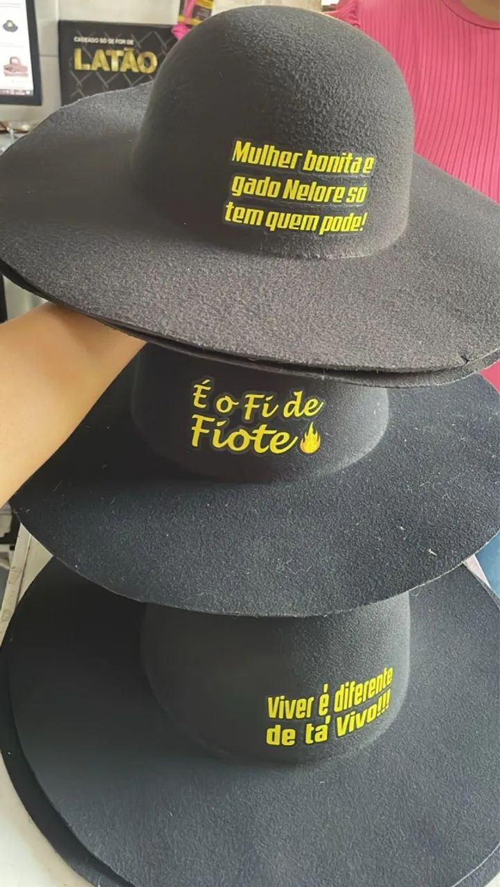 Chapéu cata ovo preto c/frases - Foto 2